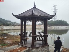 湖边防腐木凉亭安装过程